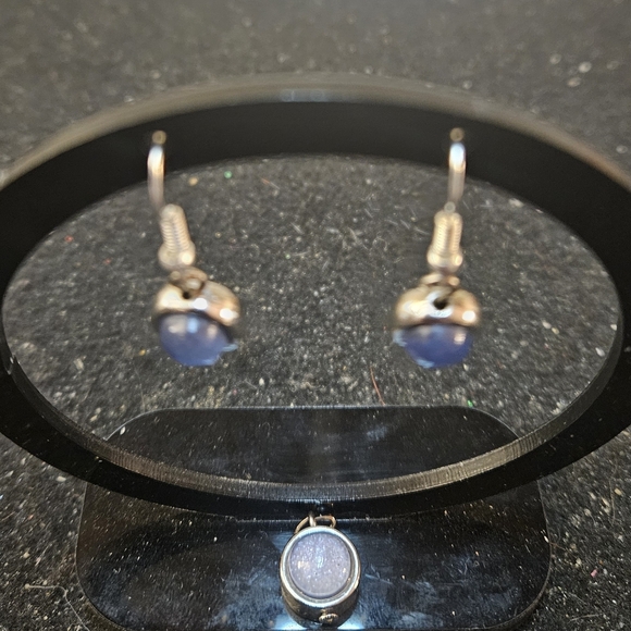 Pendent set - Picture 1 of 2